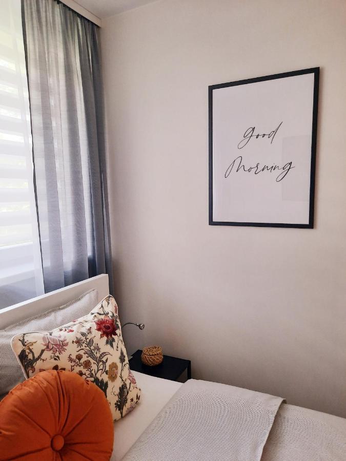 Apartament W Centrum Wroclawia Apartment Bagian luar foto